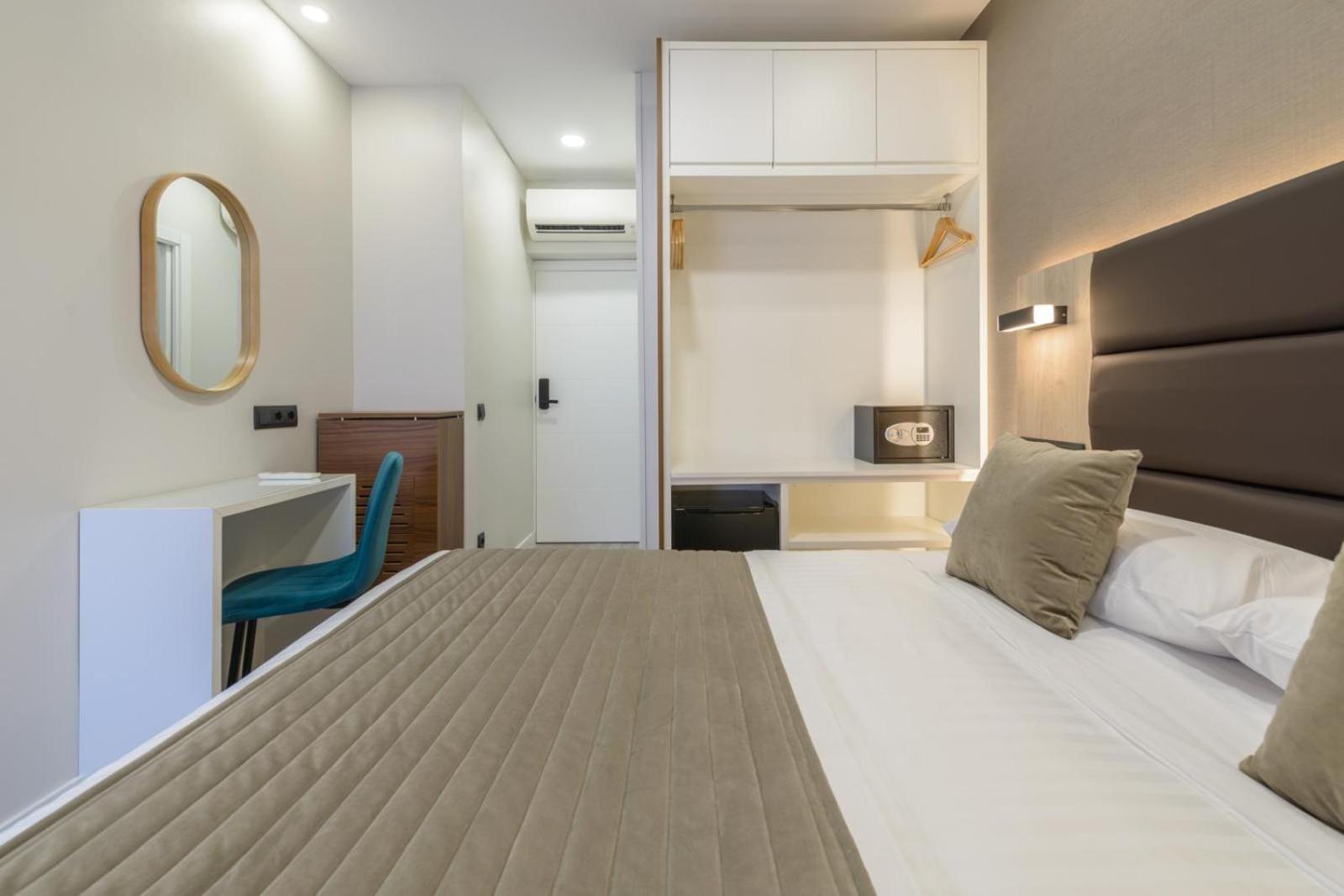 Hostal Sun Gate Madrid Exterior photo