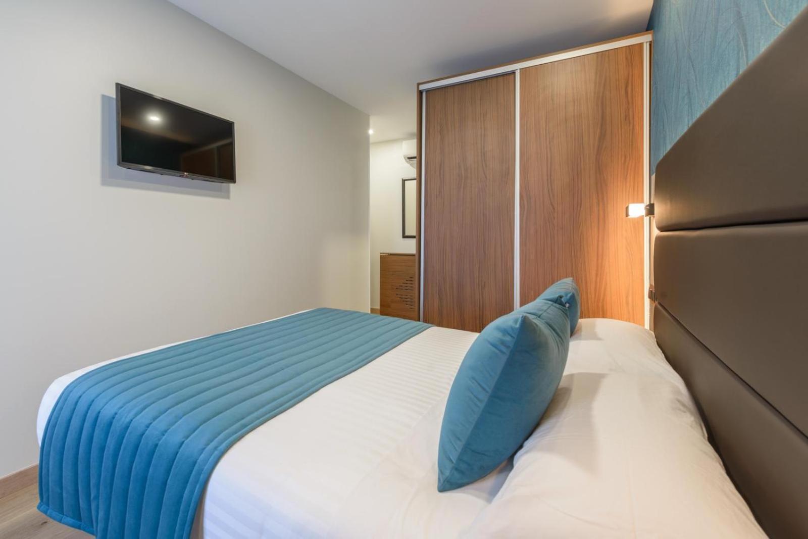 Hostal Sun Gate Madrid Exterior photo