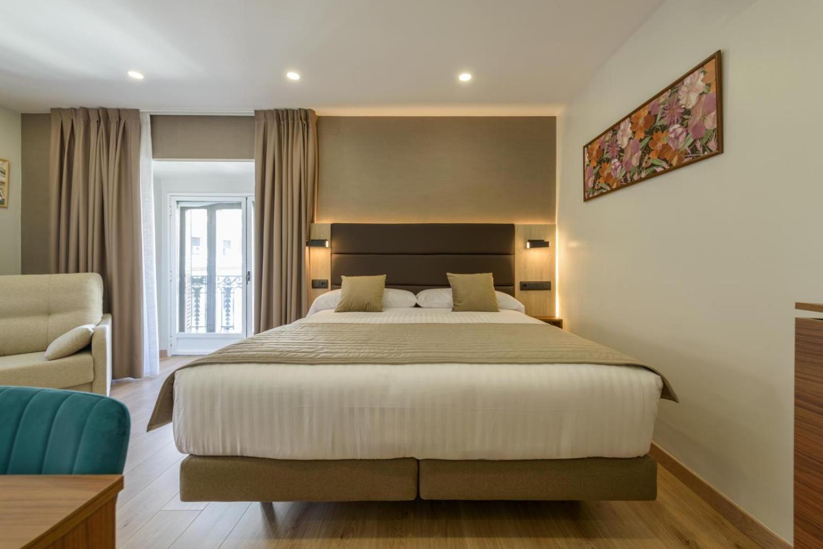 Hostal Sun Gate Madrid Exterior photo