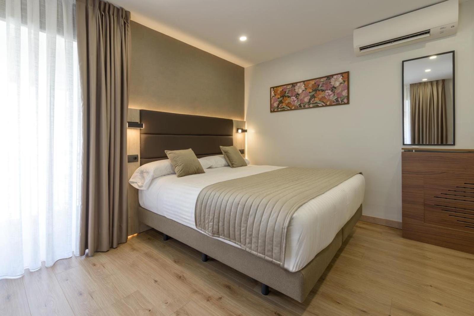 Hostal Sun Gate Madrid Exterior photo