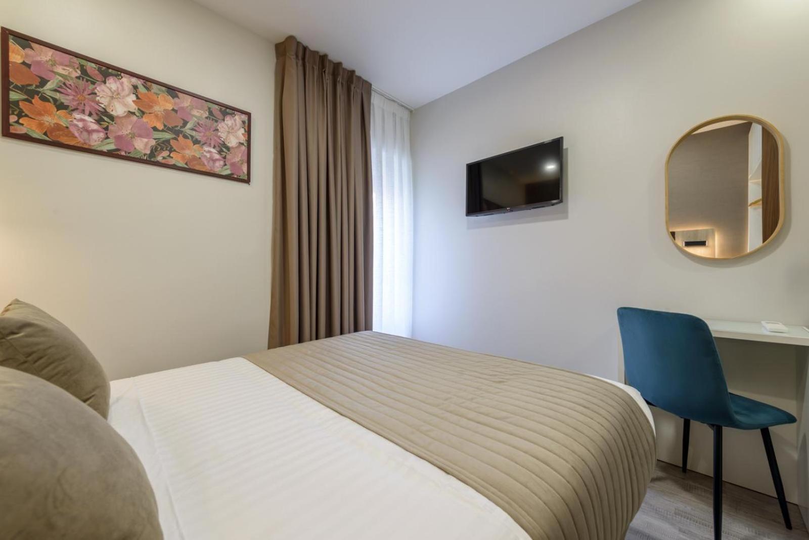 Hostal Sun Gate Madrid Exterior photo